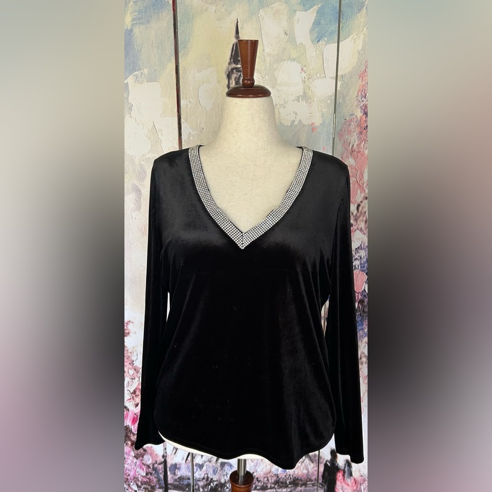 Boston Proper - Black Velvet Rhinestone V-Neck Top. Size XL